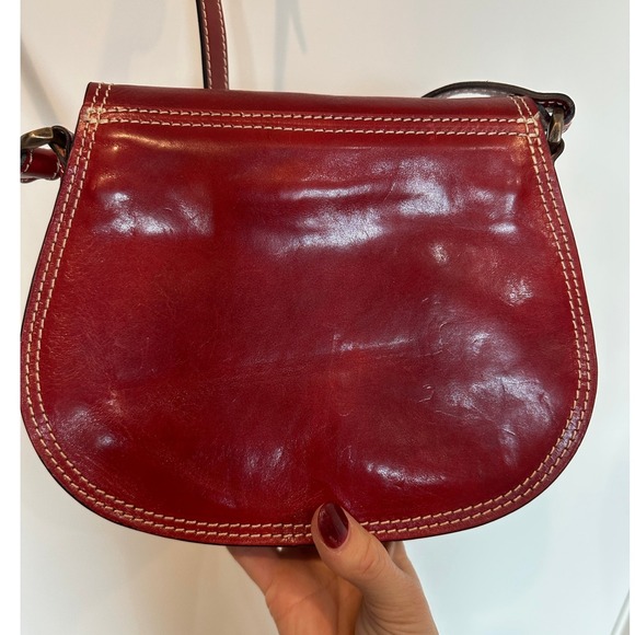 Florence Made in Italy Leather Crossbody Bag Burgundy Embossed Fleur de Lis - Picture 2 of 6